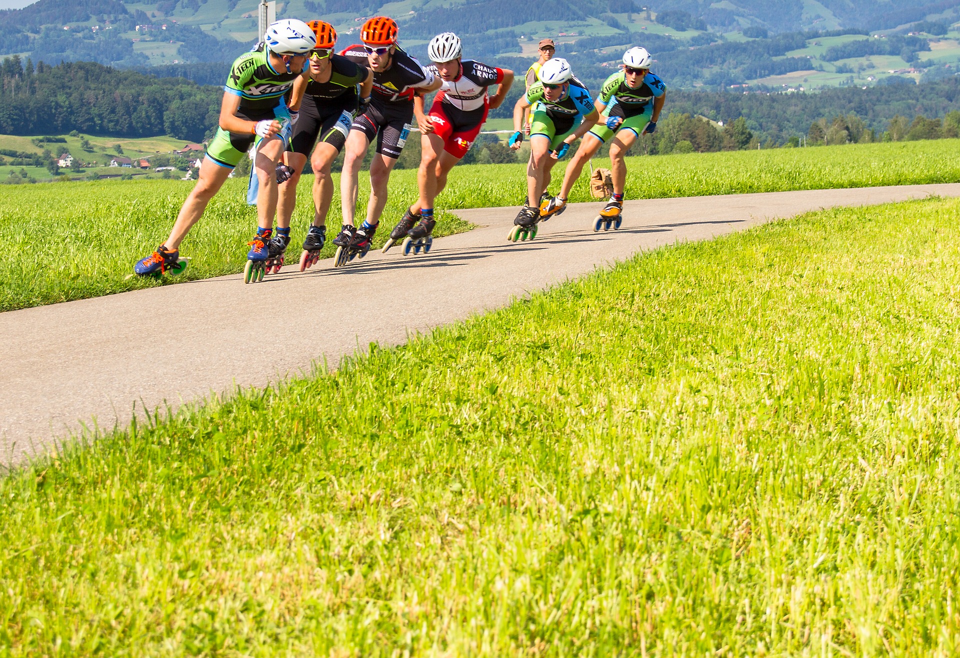 Speed Skaters hohe Geschwindigkeiten erreichen